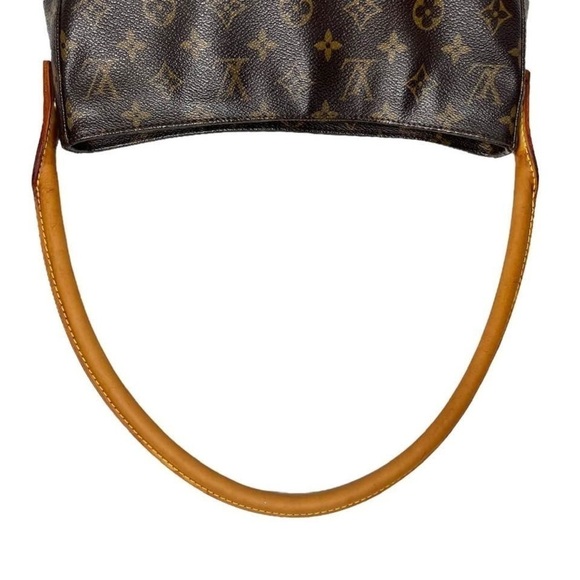 LOUIS VUITTON • LOOPING BAG - Picture 7 of 14